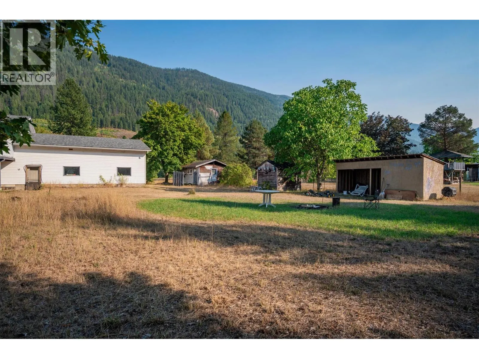 2525 Alexis Road