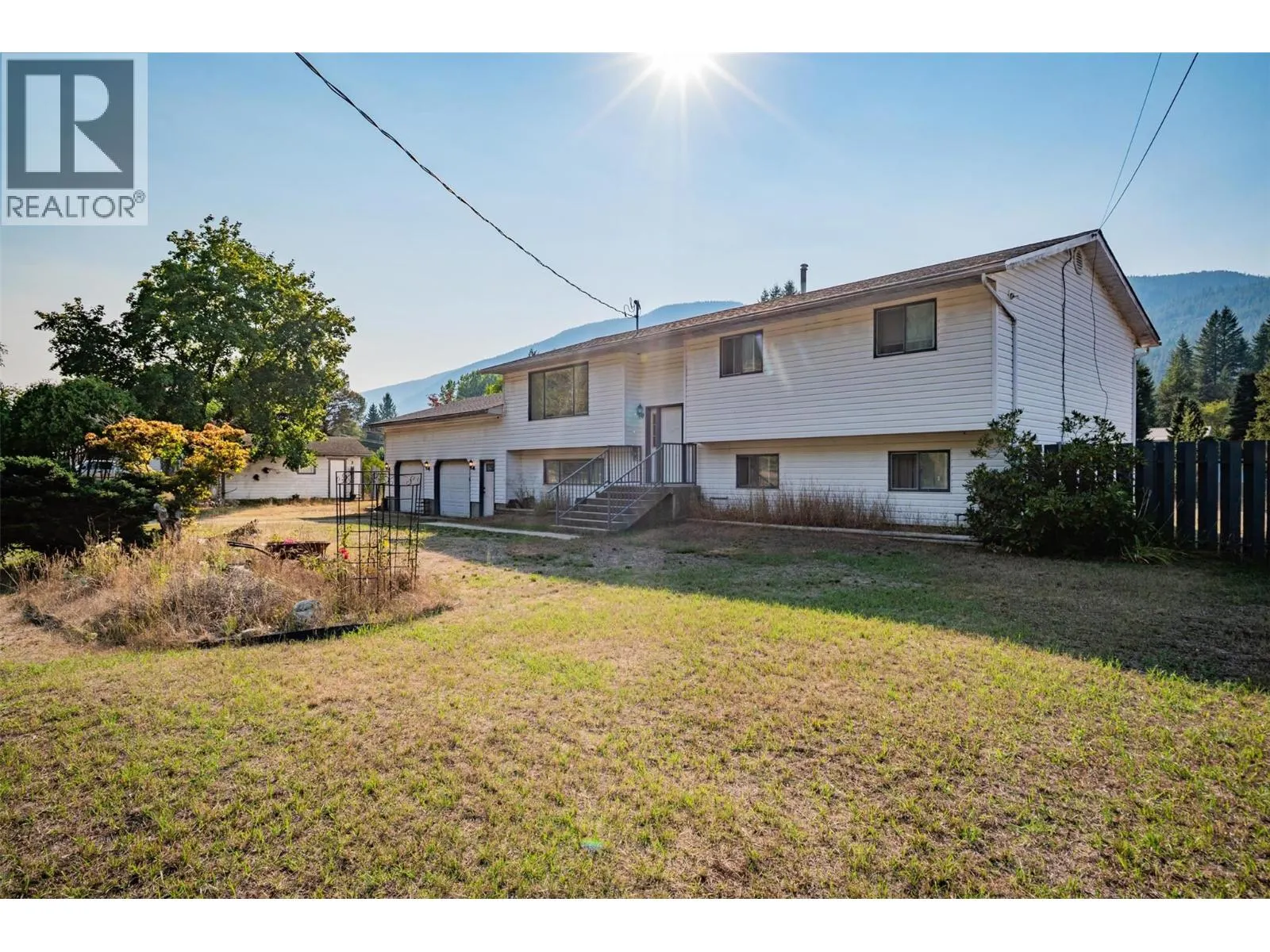 2525 Alexis Road