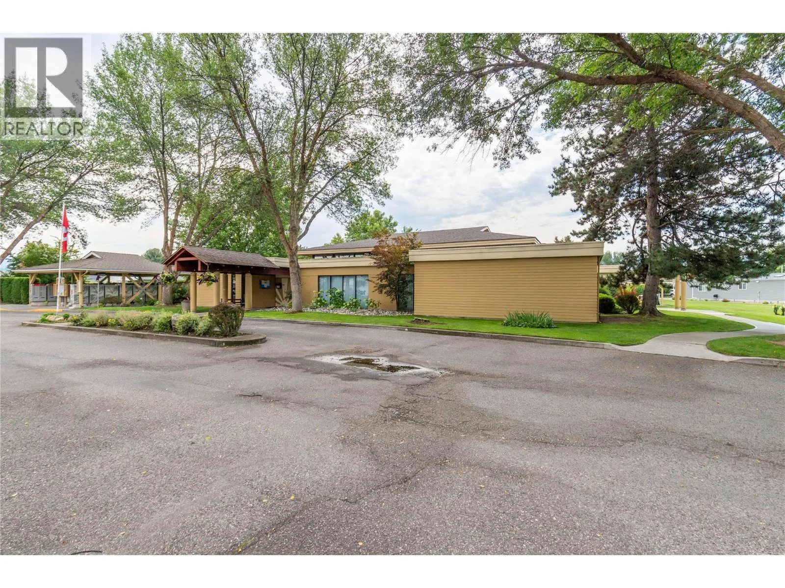 1260 Raymer Avenue Unit# 454