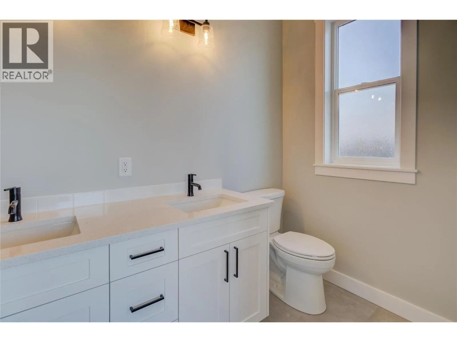 1180 Old Auto Road SE Unit# 6
