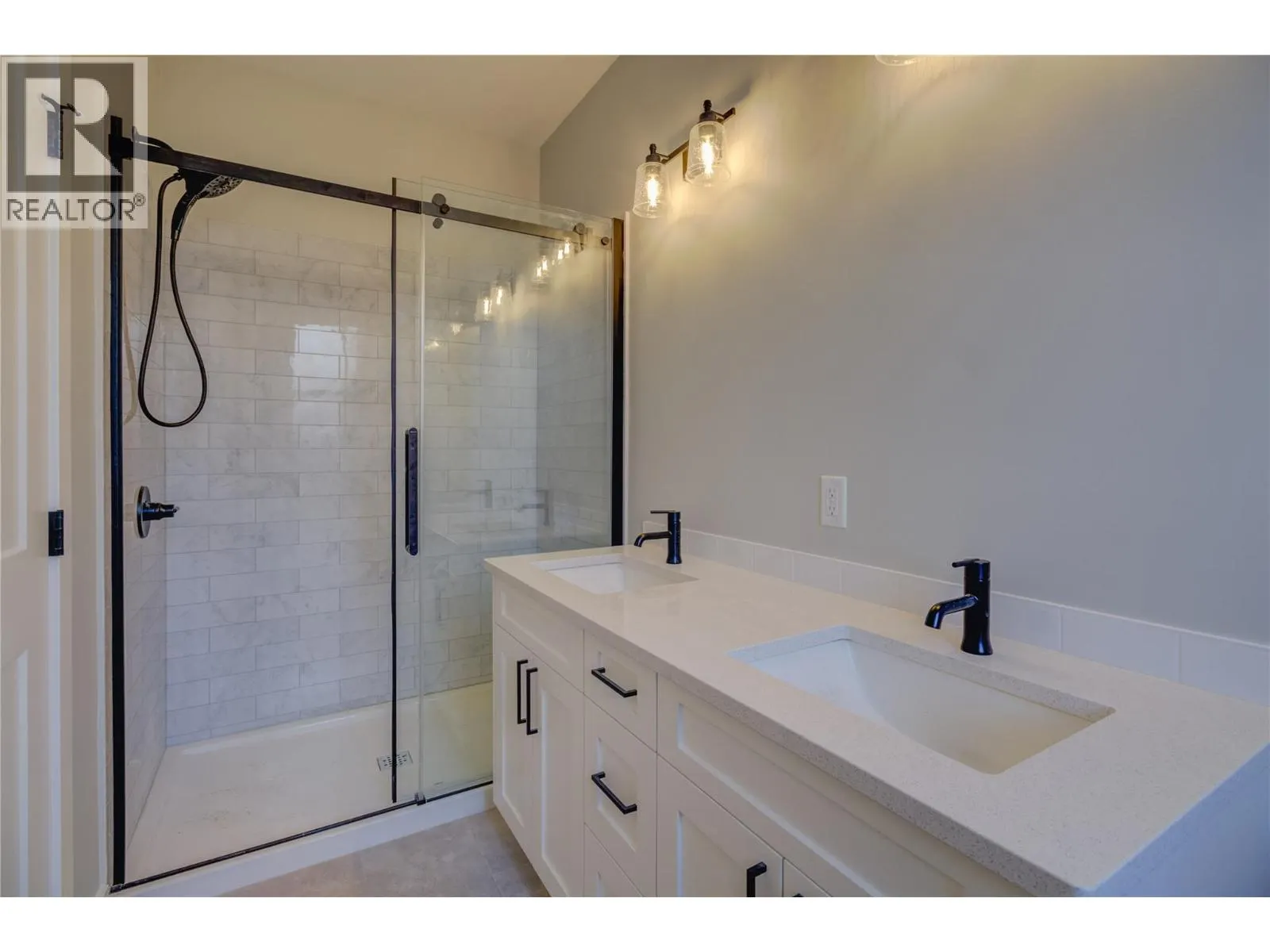 1180 Old Auto Road SE Unit# 6