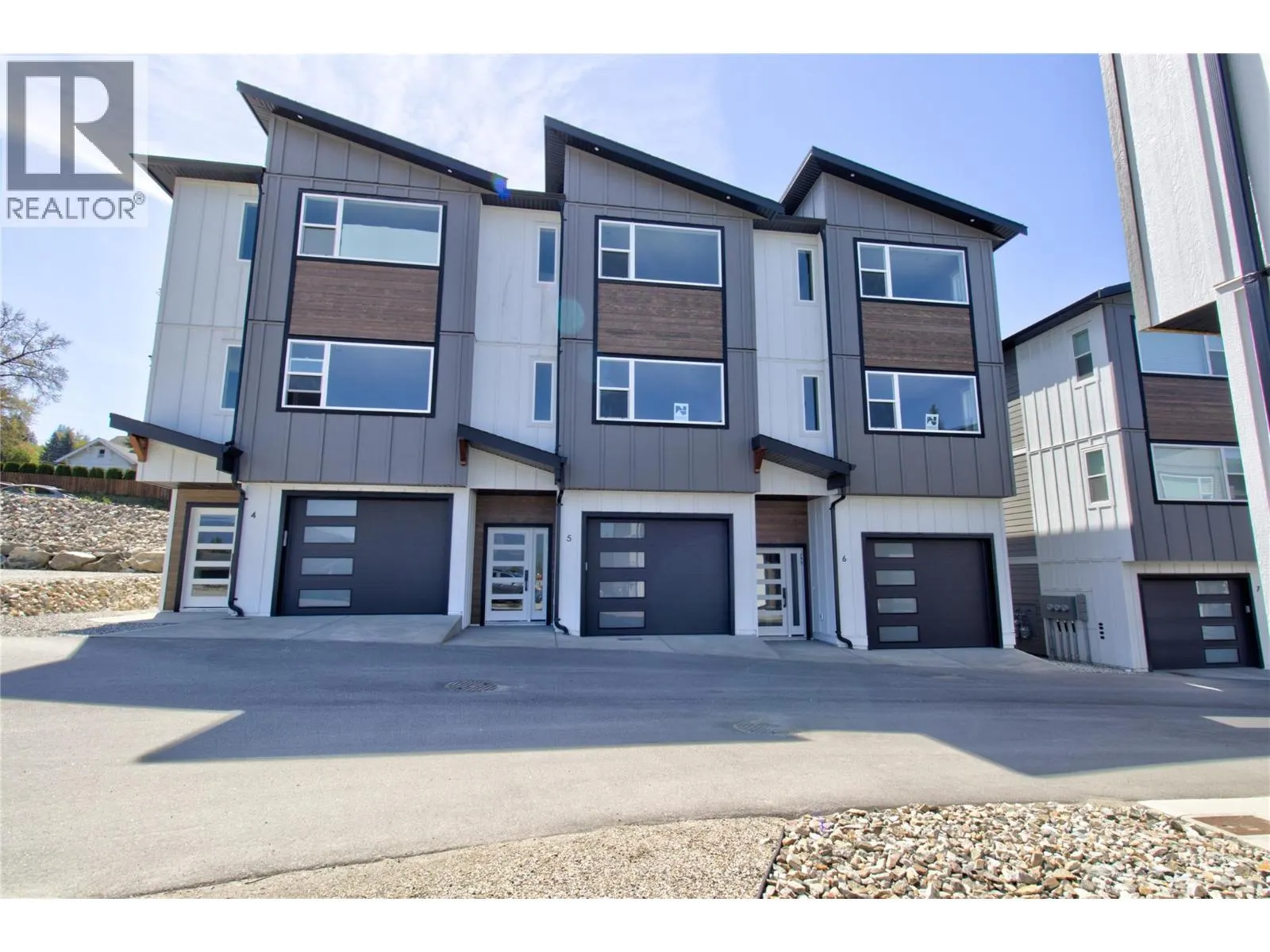 1180 Old Auto Road SE Unit# 6