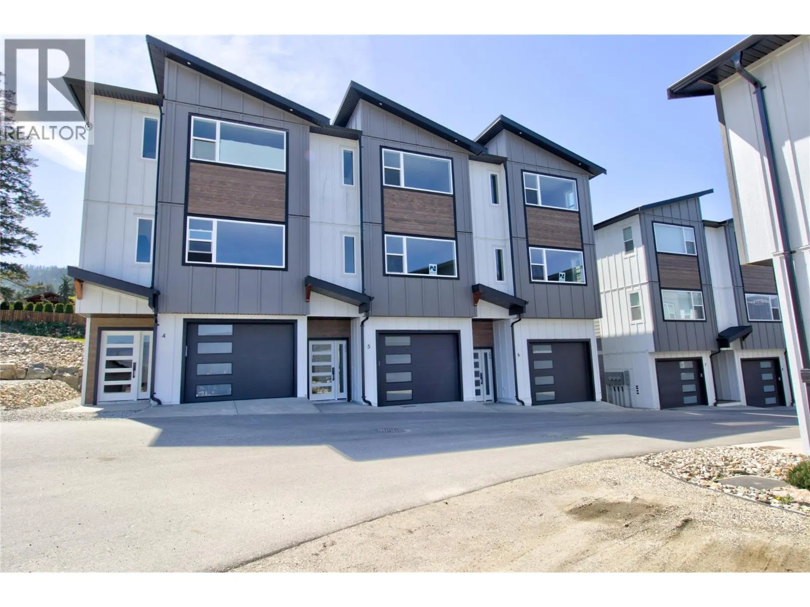 1180 Old Auto Road SE Unit# 6