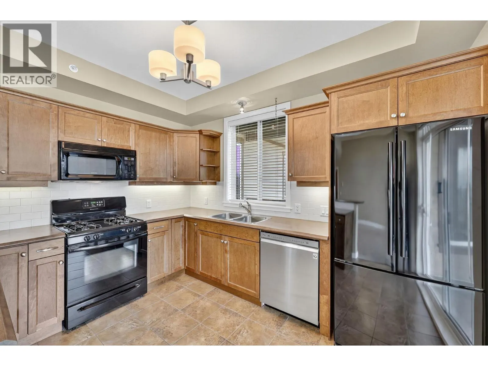 2532 Shoreline Drive Unit# 418