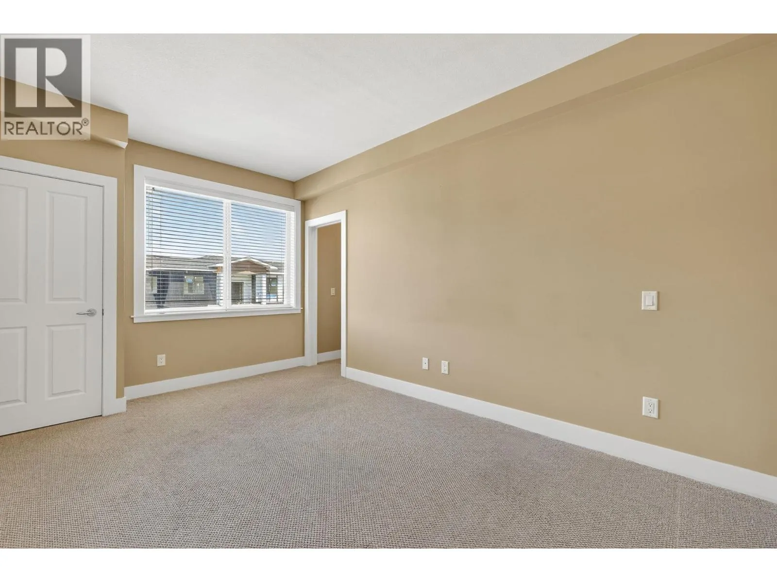 2532 Shoreline Drive Unit# 418