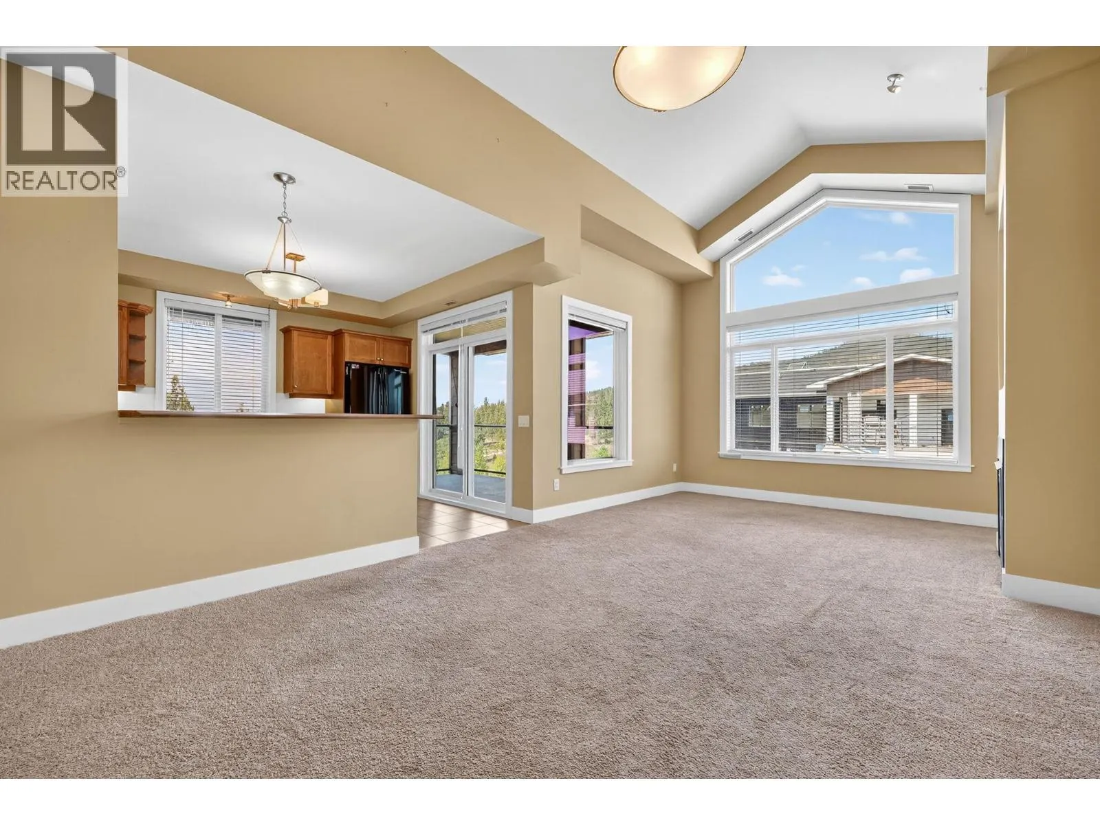 2532 Shoreline Drive Unit# 418