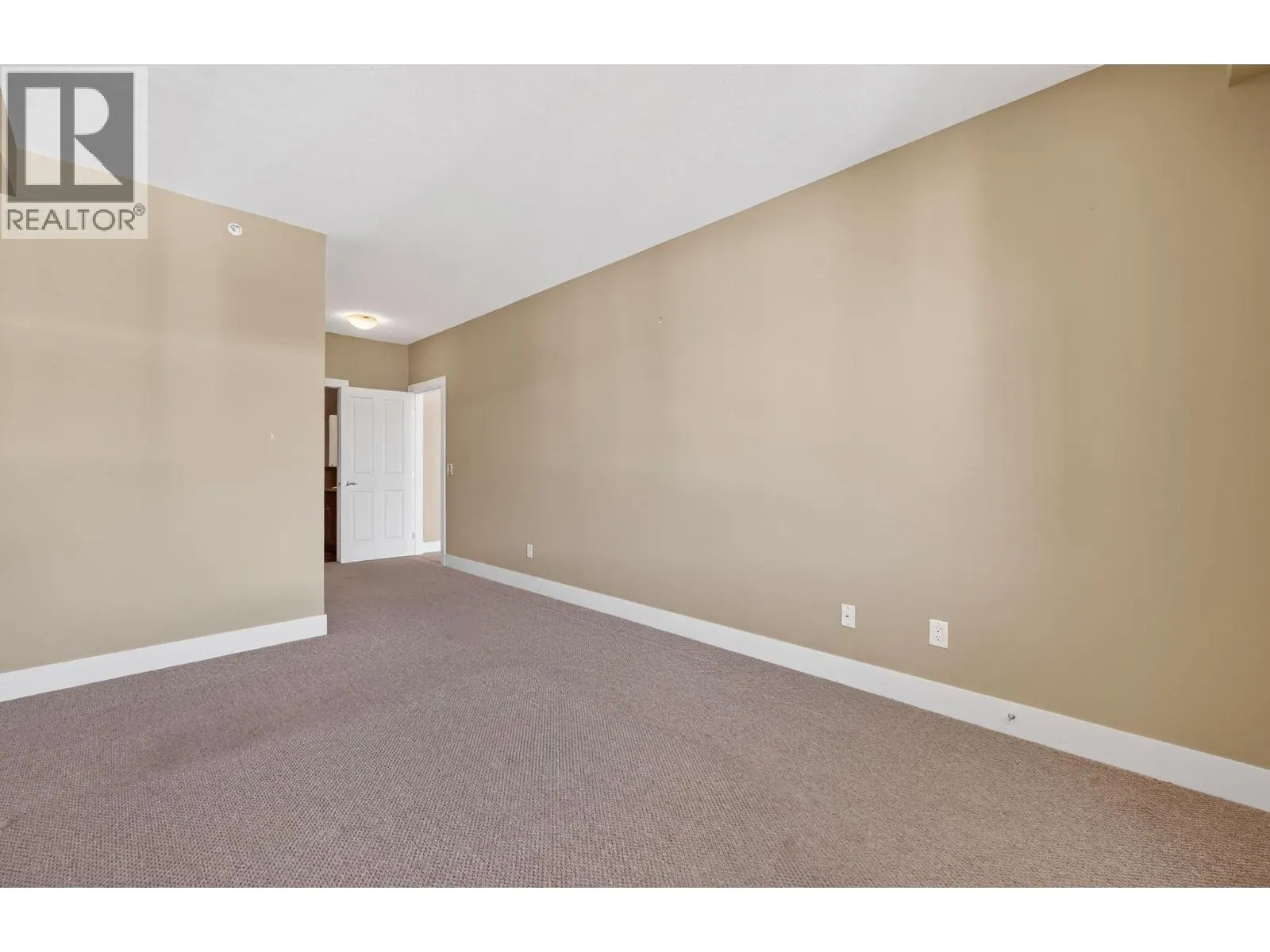 2532 Shoreline Drive Unit# 418