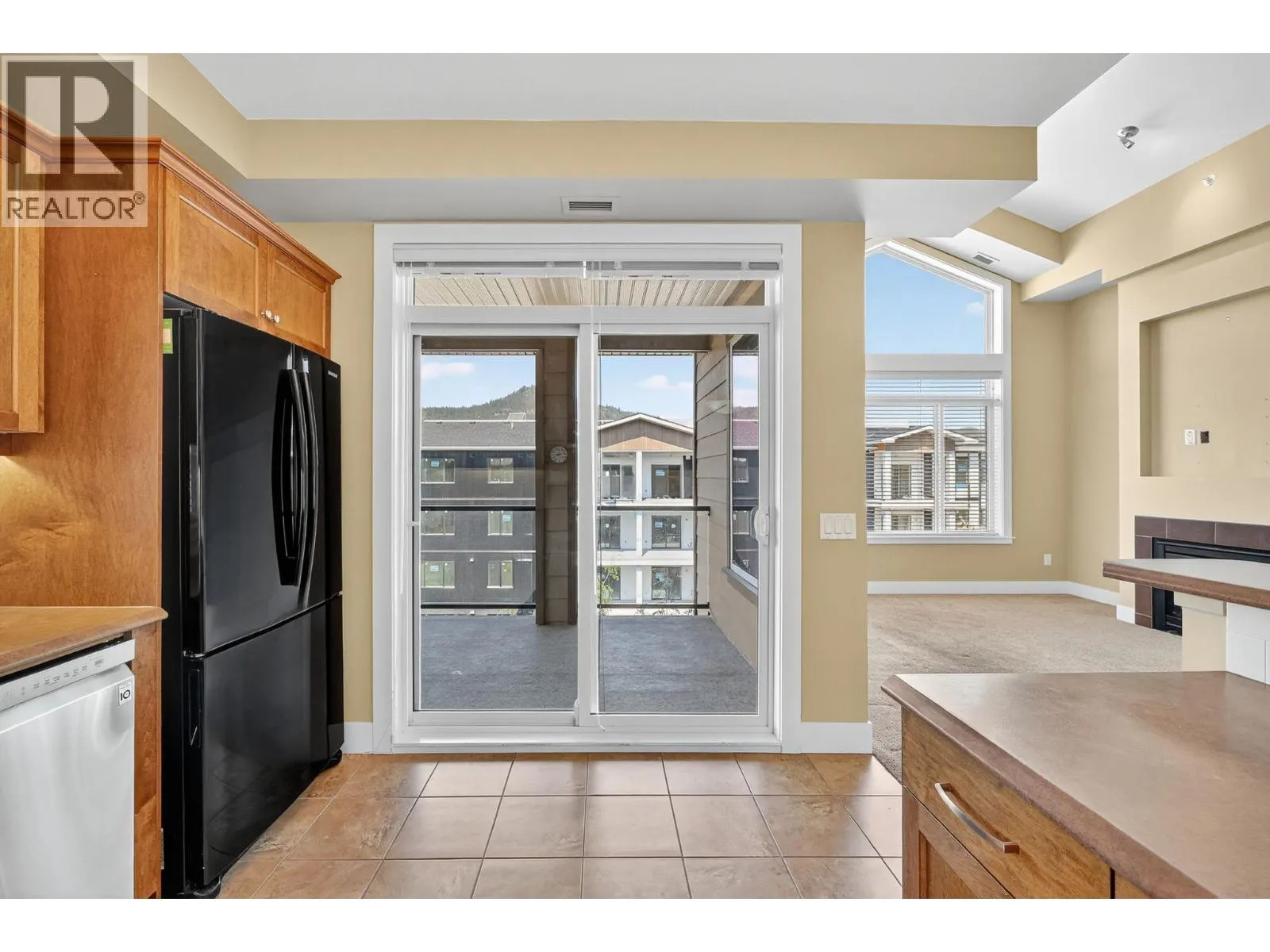 2532 Shoreline Drive Unit# 418