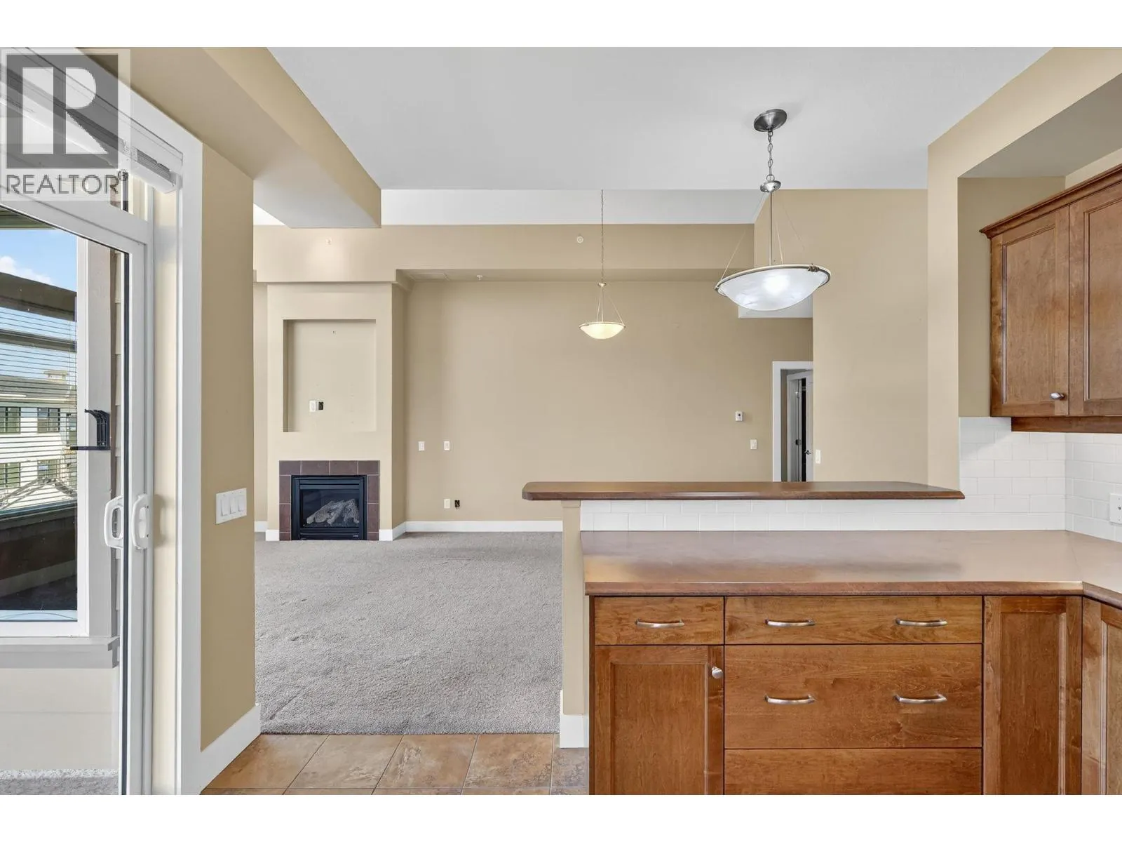2532 Shoreline Drive Unit# 418