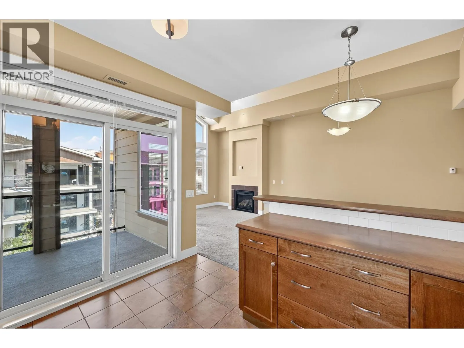 2532 Shoreline Drive Unit# 418