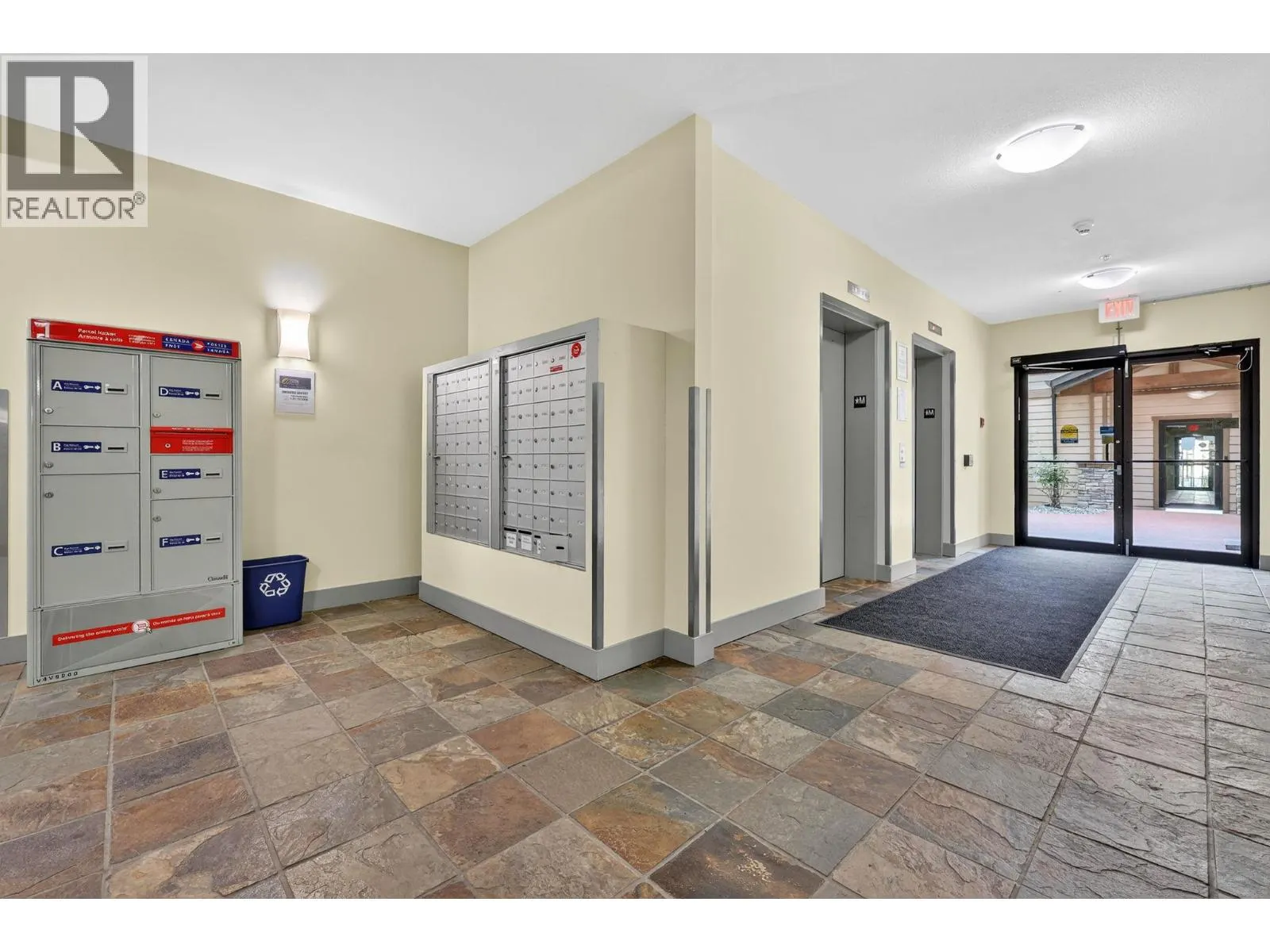 2532 Shoreline Drive Unit# 418