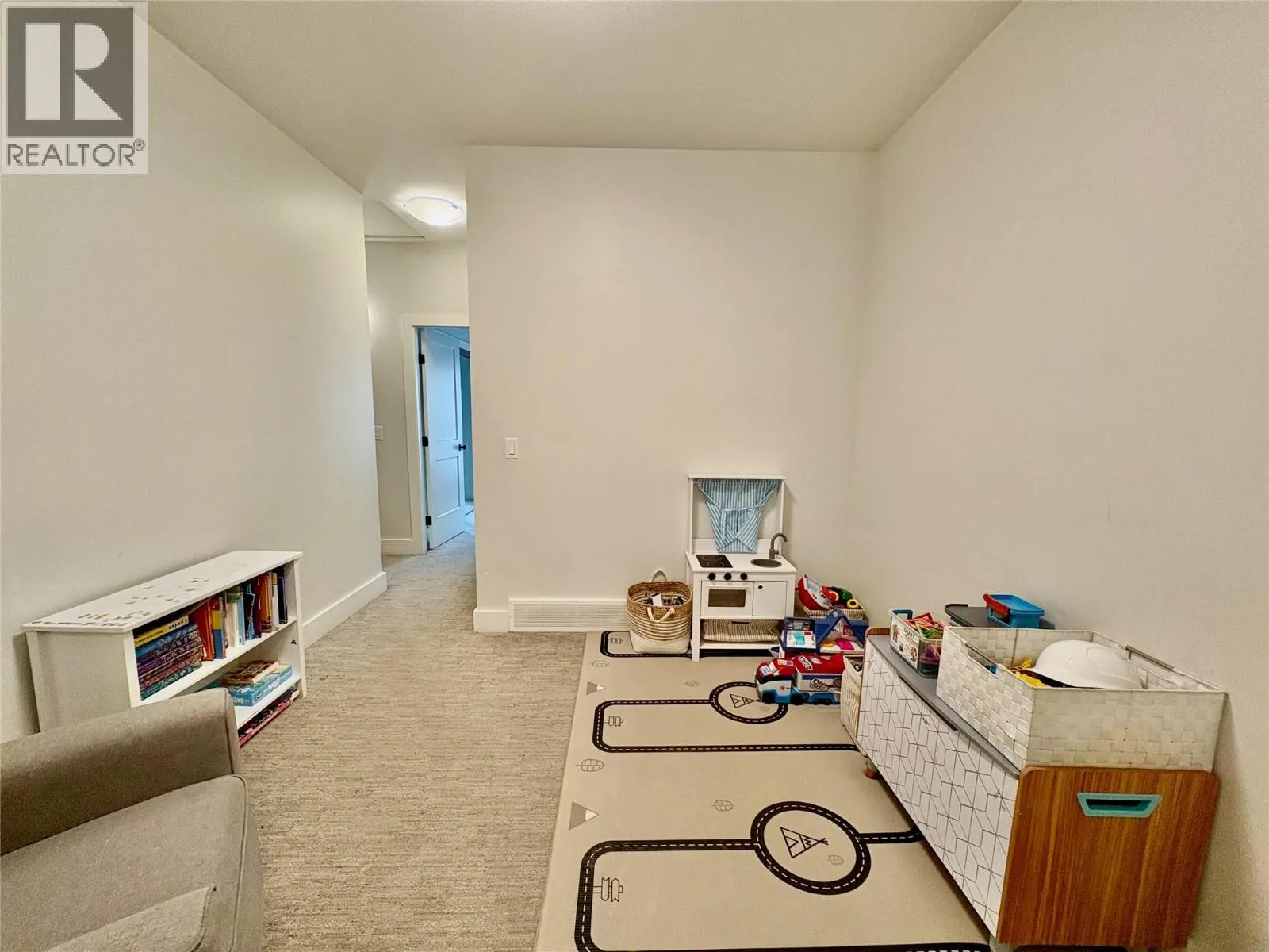 644 Lequime Road Unit# 8