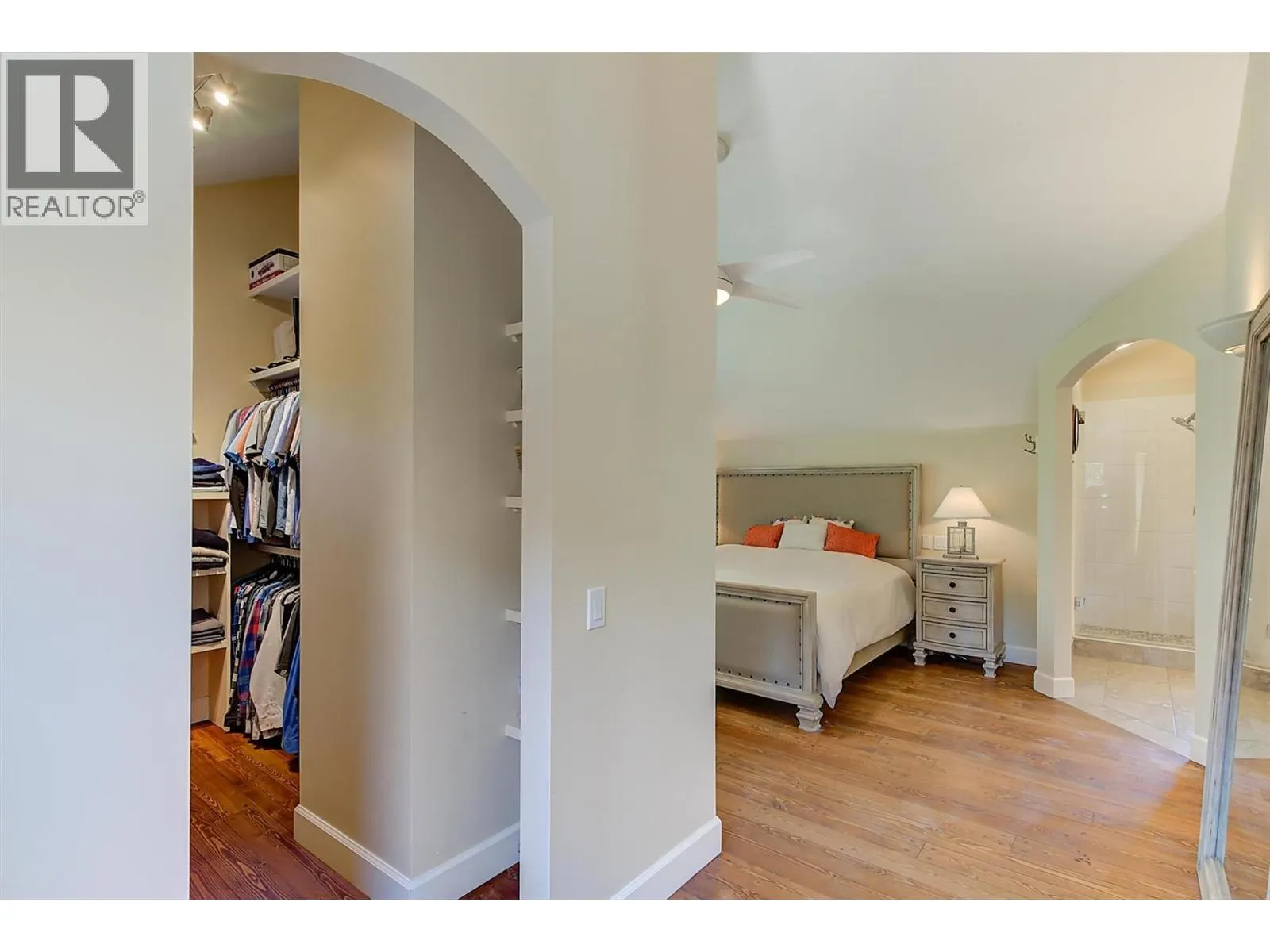 5127 Luckett Court