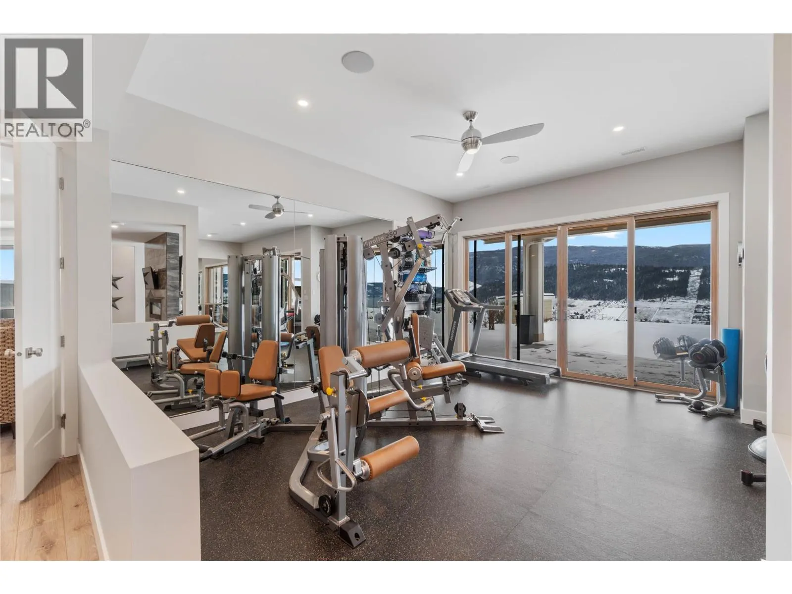 608 Mt Ida Crescent