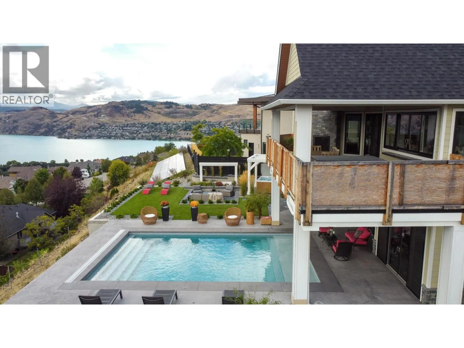 608 Mt Ida Crescent