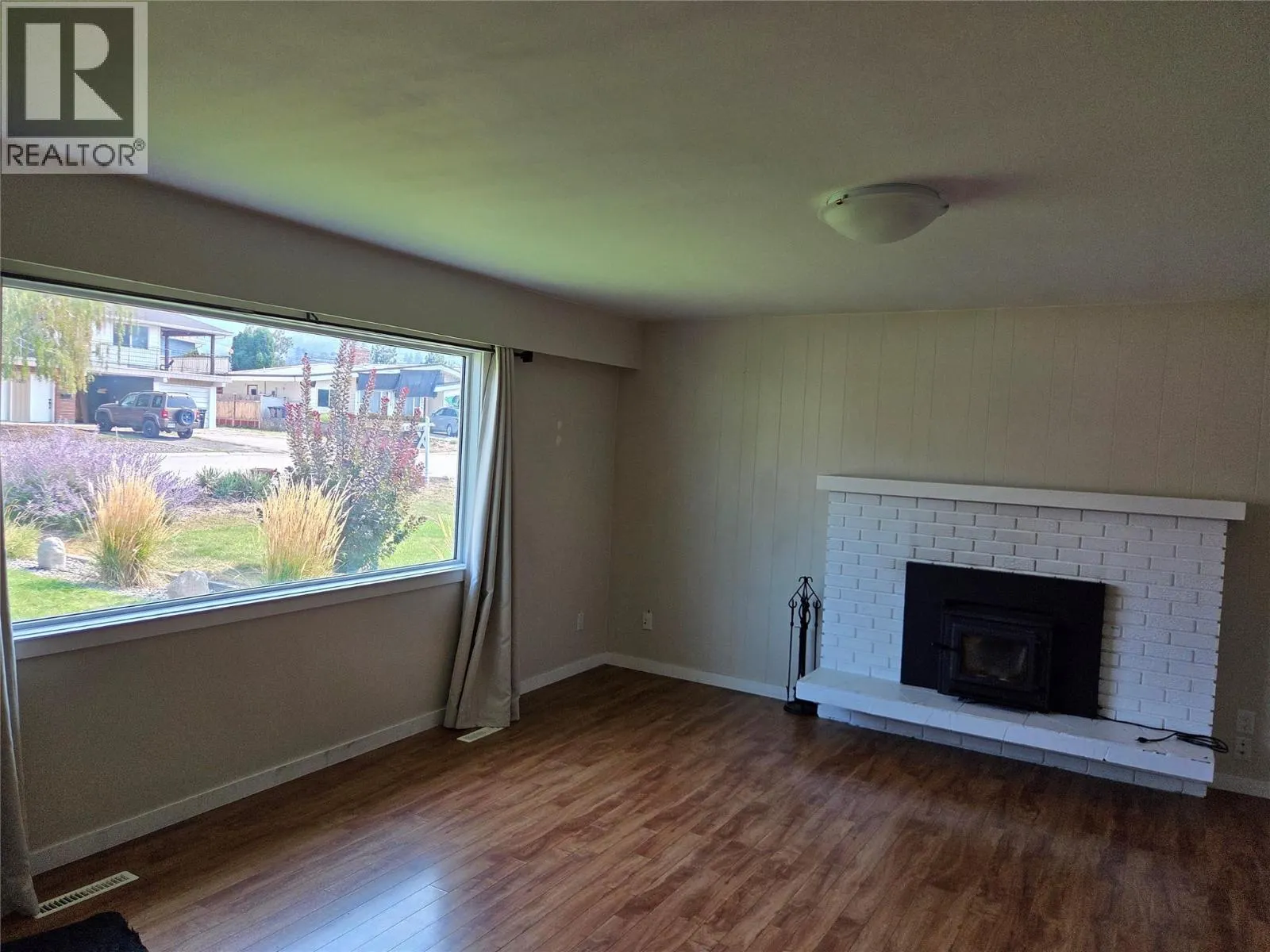 1457 Carmi Drive