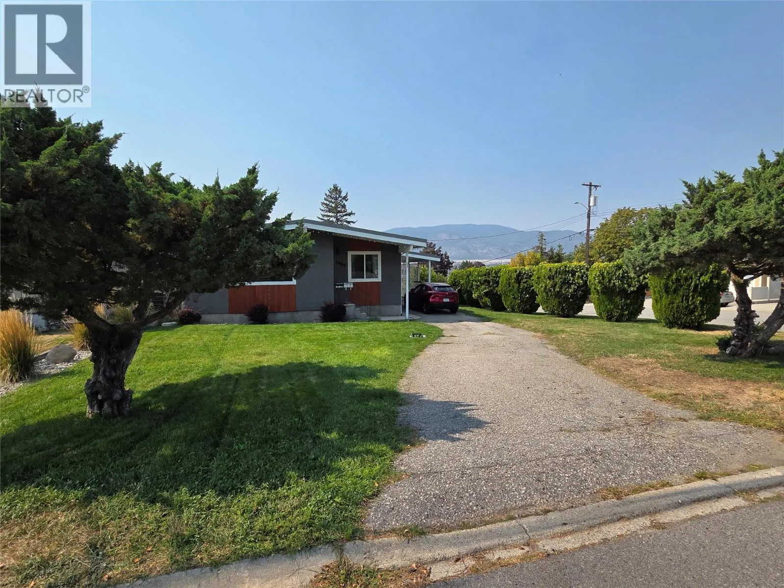 1457 Carmi Drive