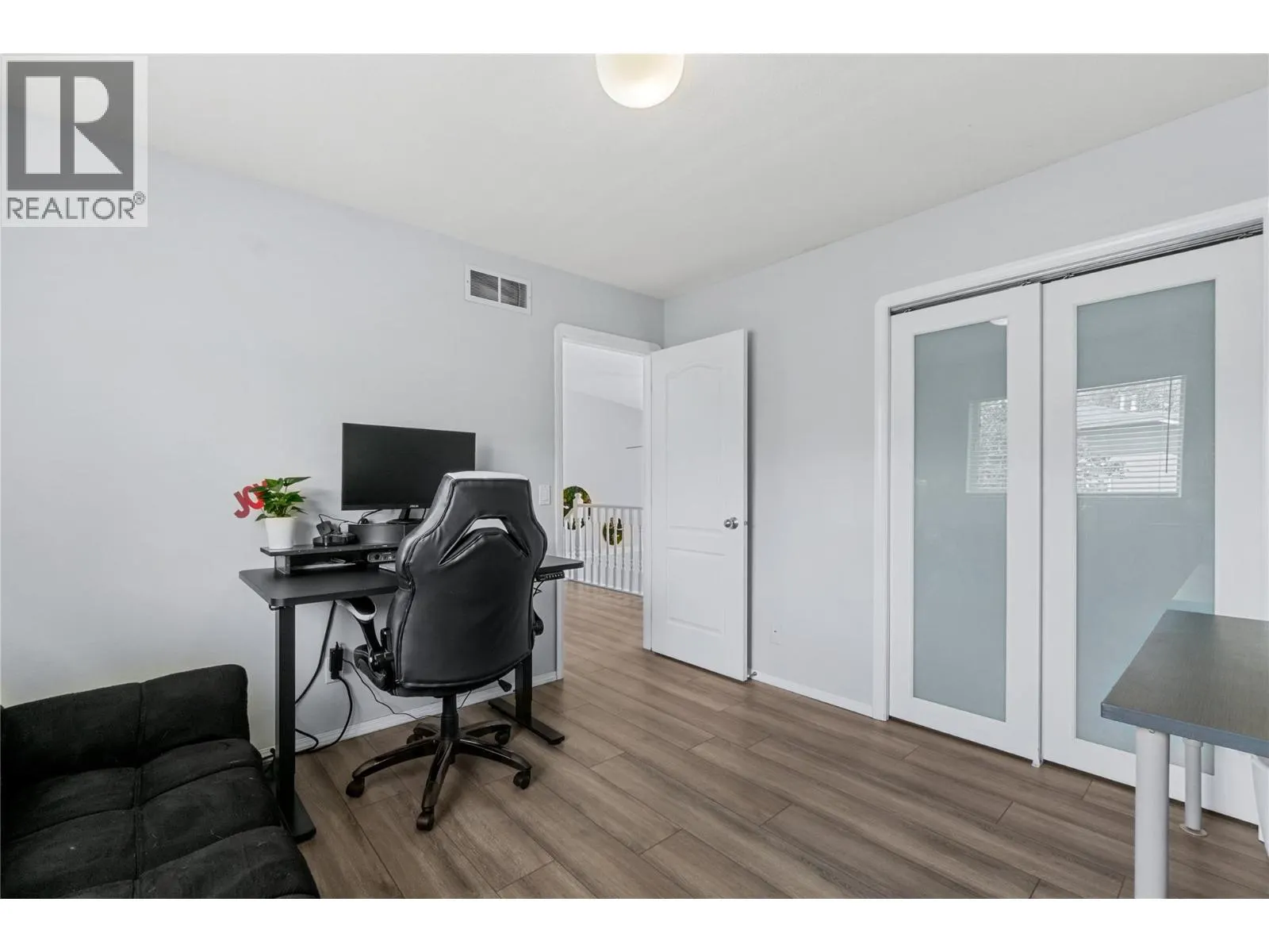 535 Glenmeadows Road Unit# 25
