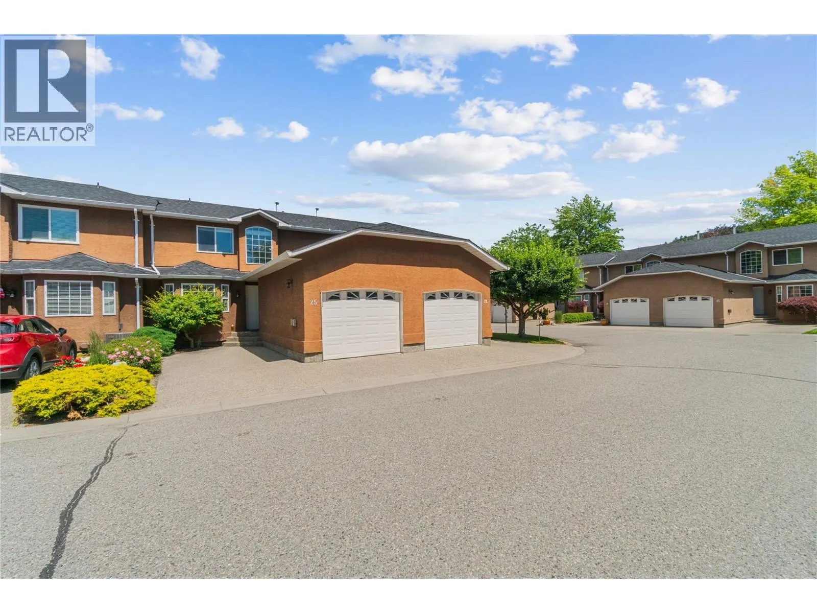 535 Glenmeadows Road Unit# 25