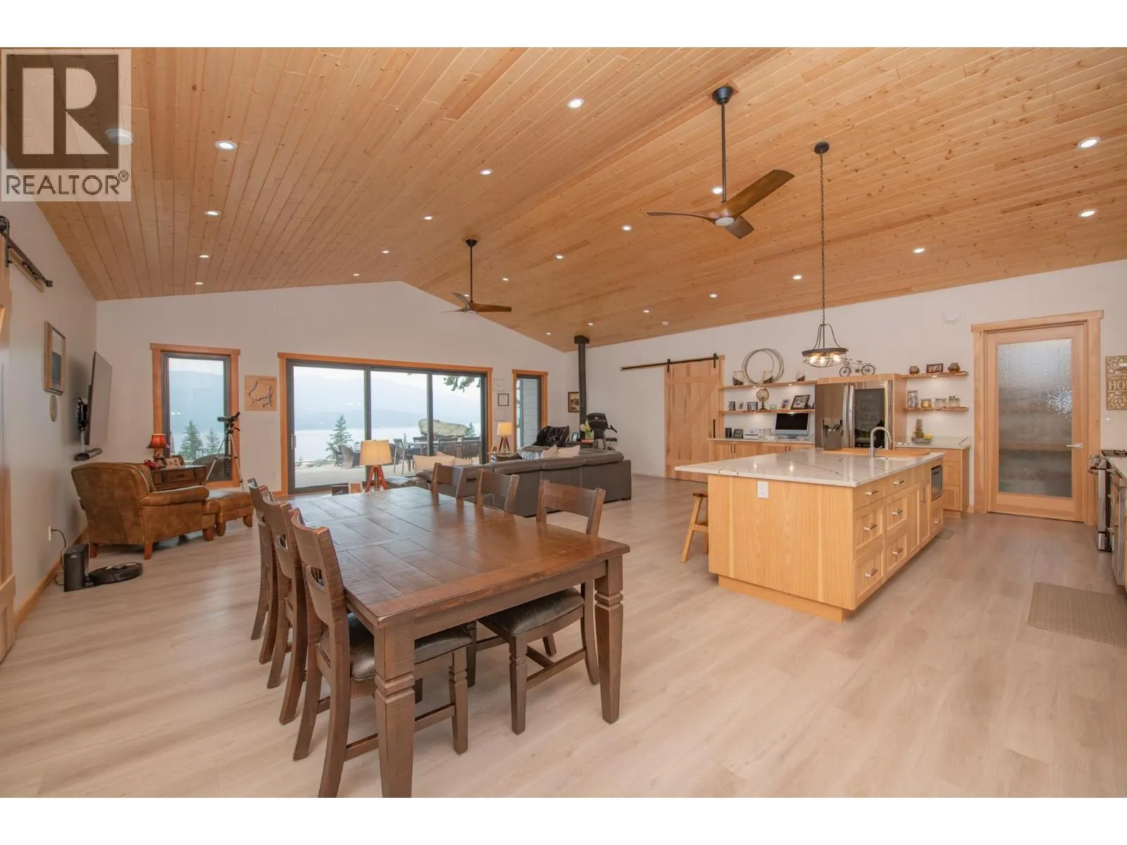 7500 Lonneke Trail
