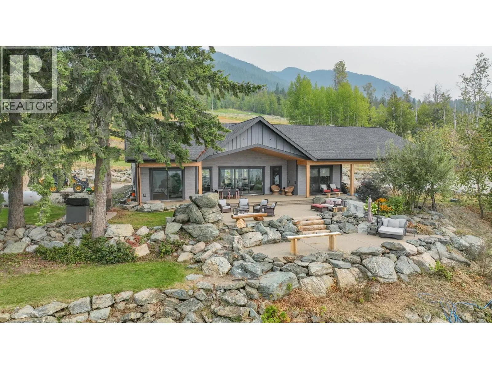 7500 Lonneke Trail