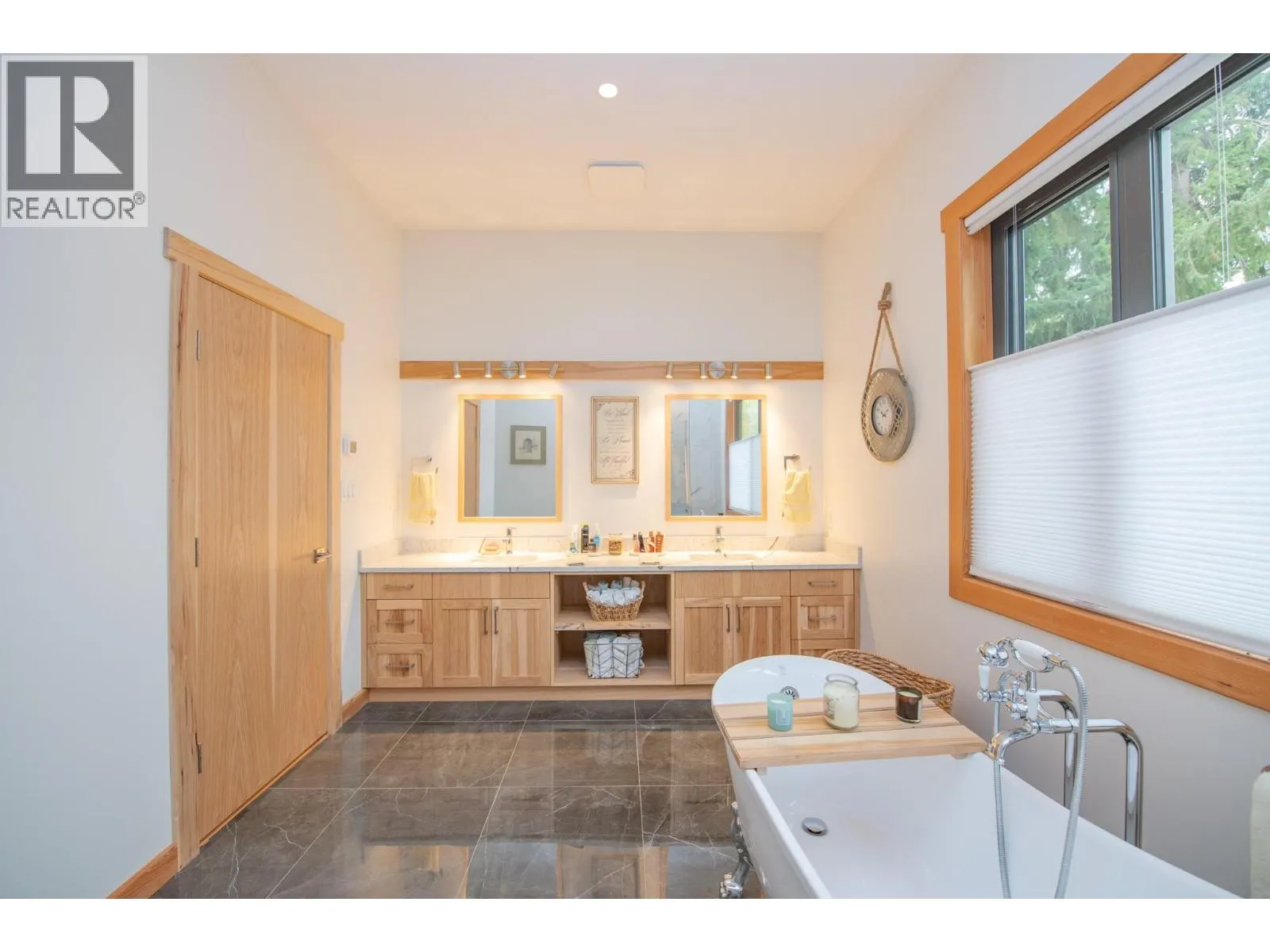 7500 Lonneke Trail
