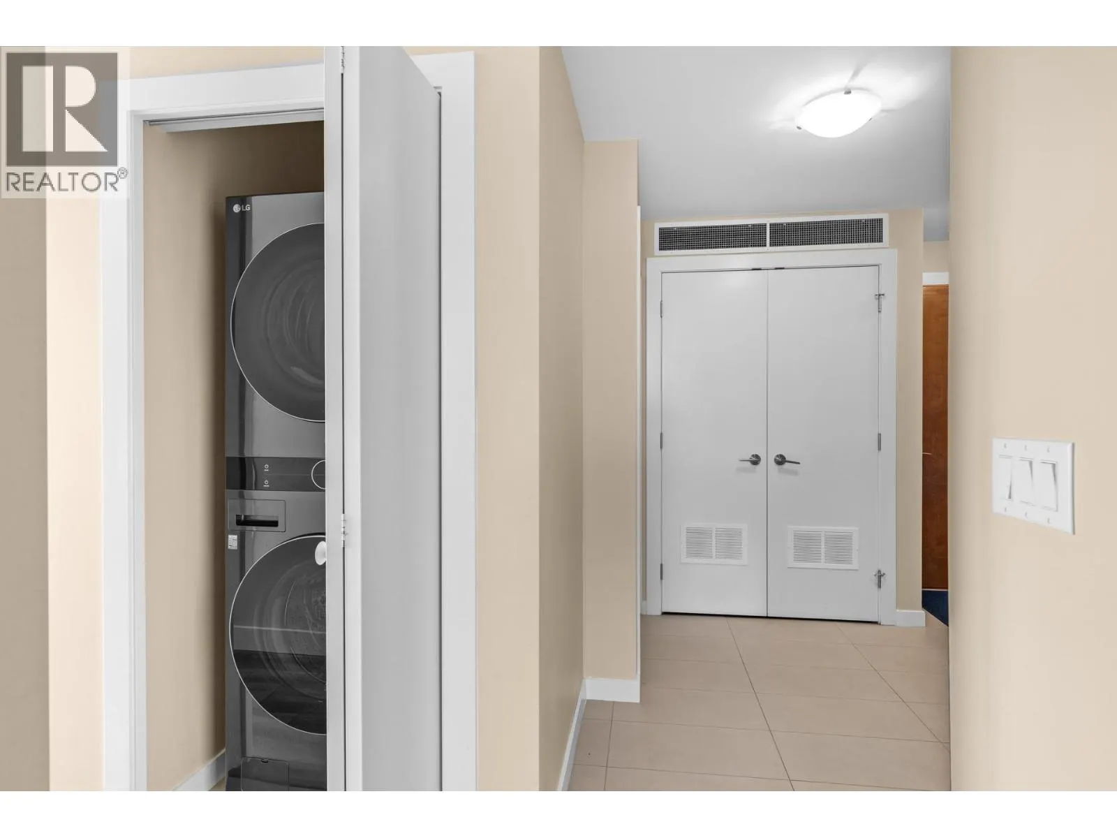 1075 Sunset Drive Unit# 2103