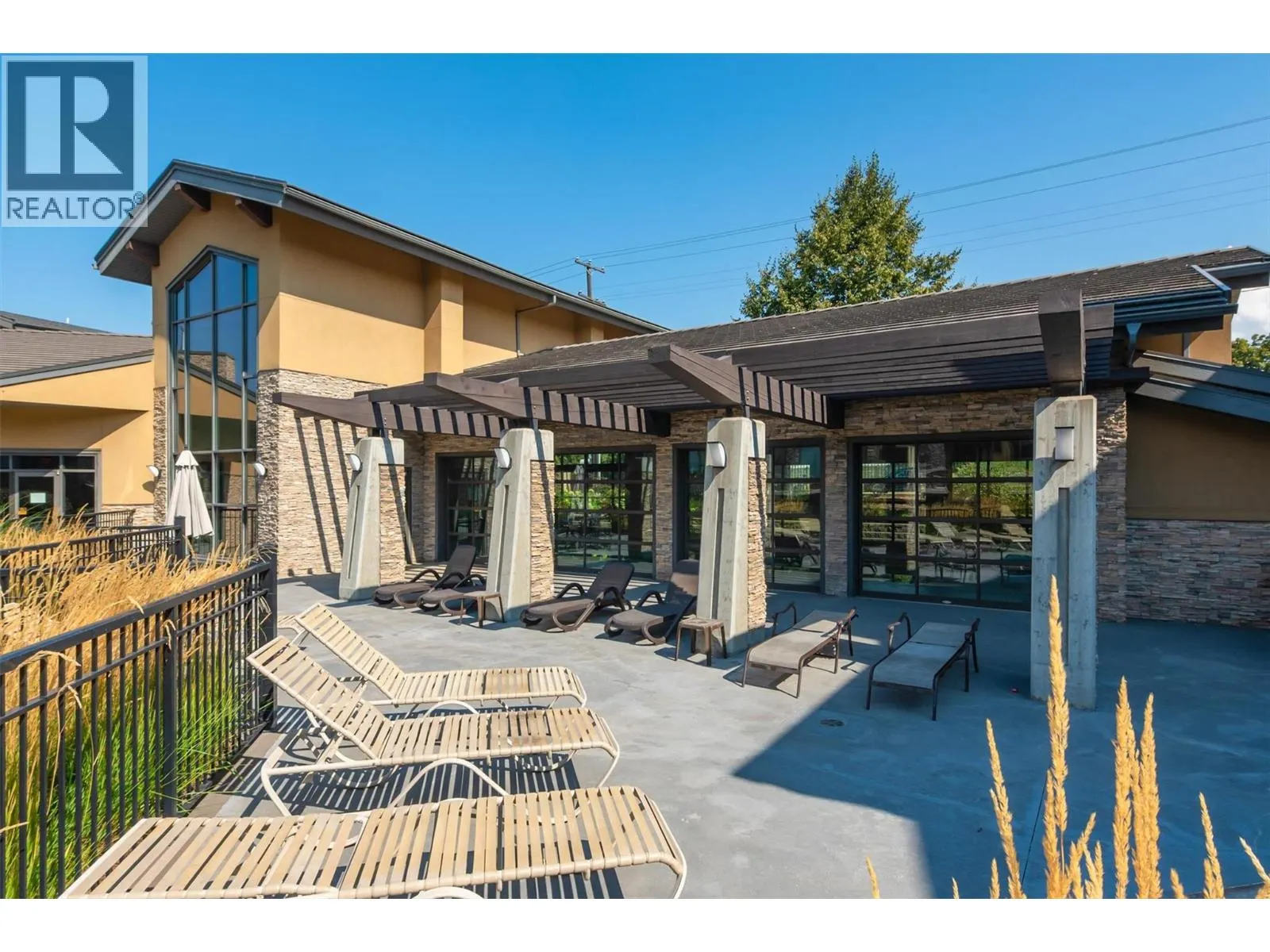 4380 Lakeshore Road Unit# 122