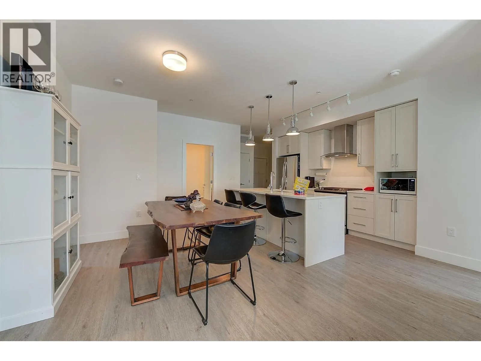 4380 Lakeshore Road Unit# 122