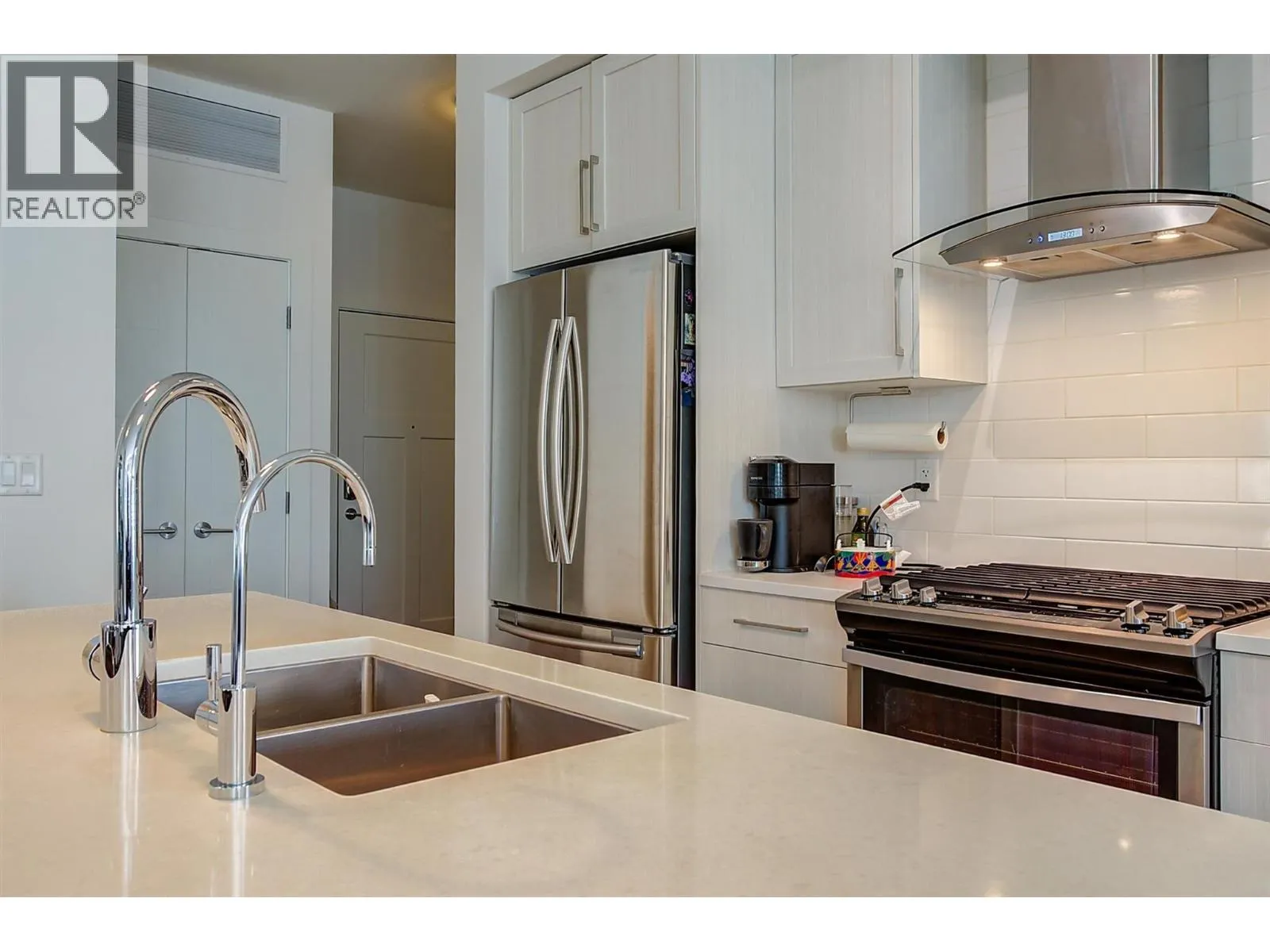 4380 Lakeshore Road Unit# 122
