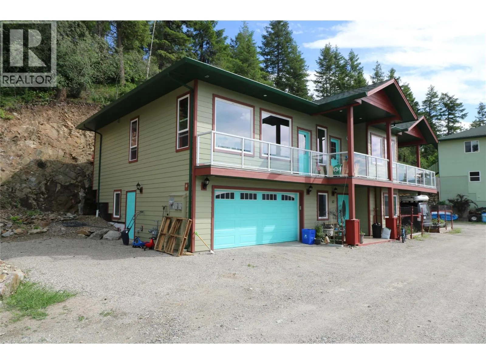 82 Peregrine Way