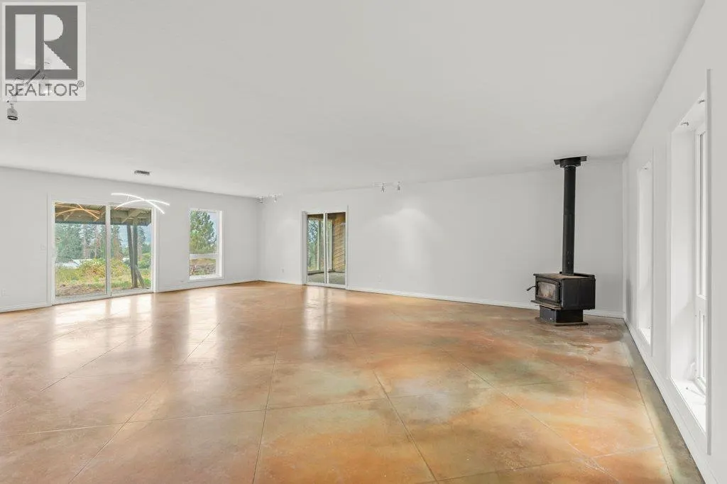 3298 Upper McLeod Road