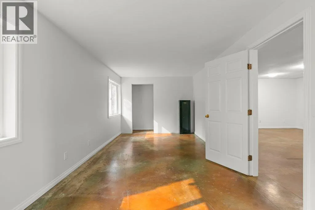 3298 Upper McLeod Road