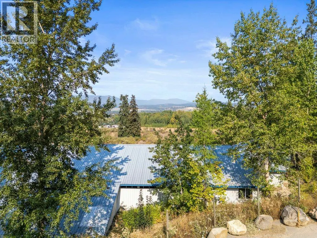 3298 Upper McLeod Road