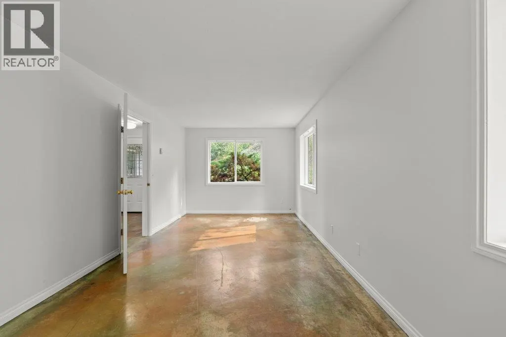 3298 Upper McLeod Road