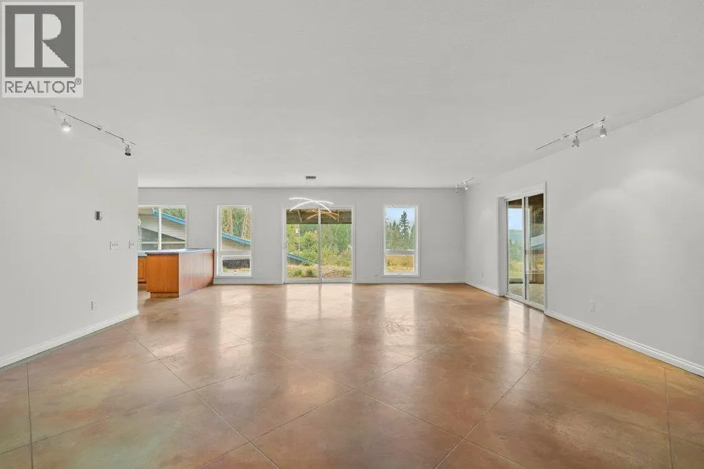3298 Upper McLeod Road