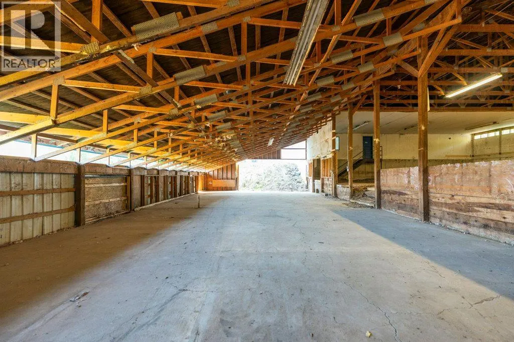 3298 Upper McLeod Road