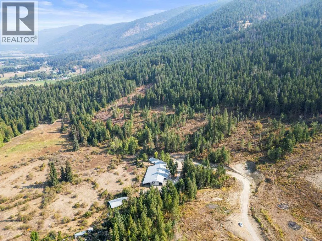 3298 Upper McLeod Road