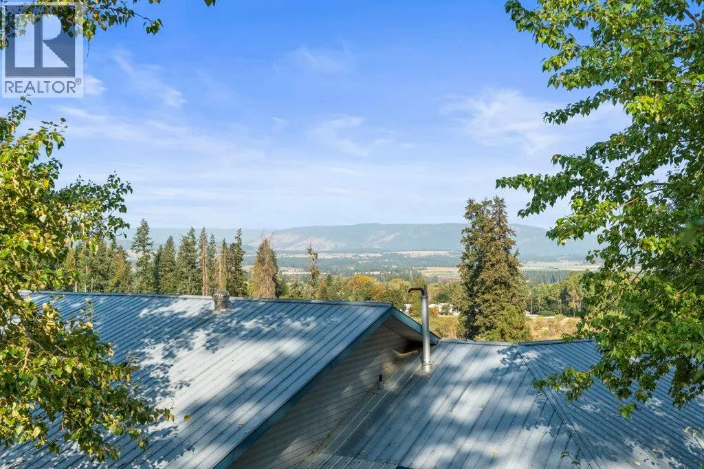 3298 Upper McLeod Road