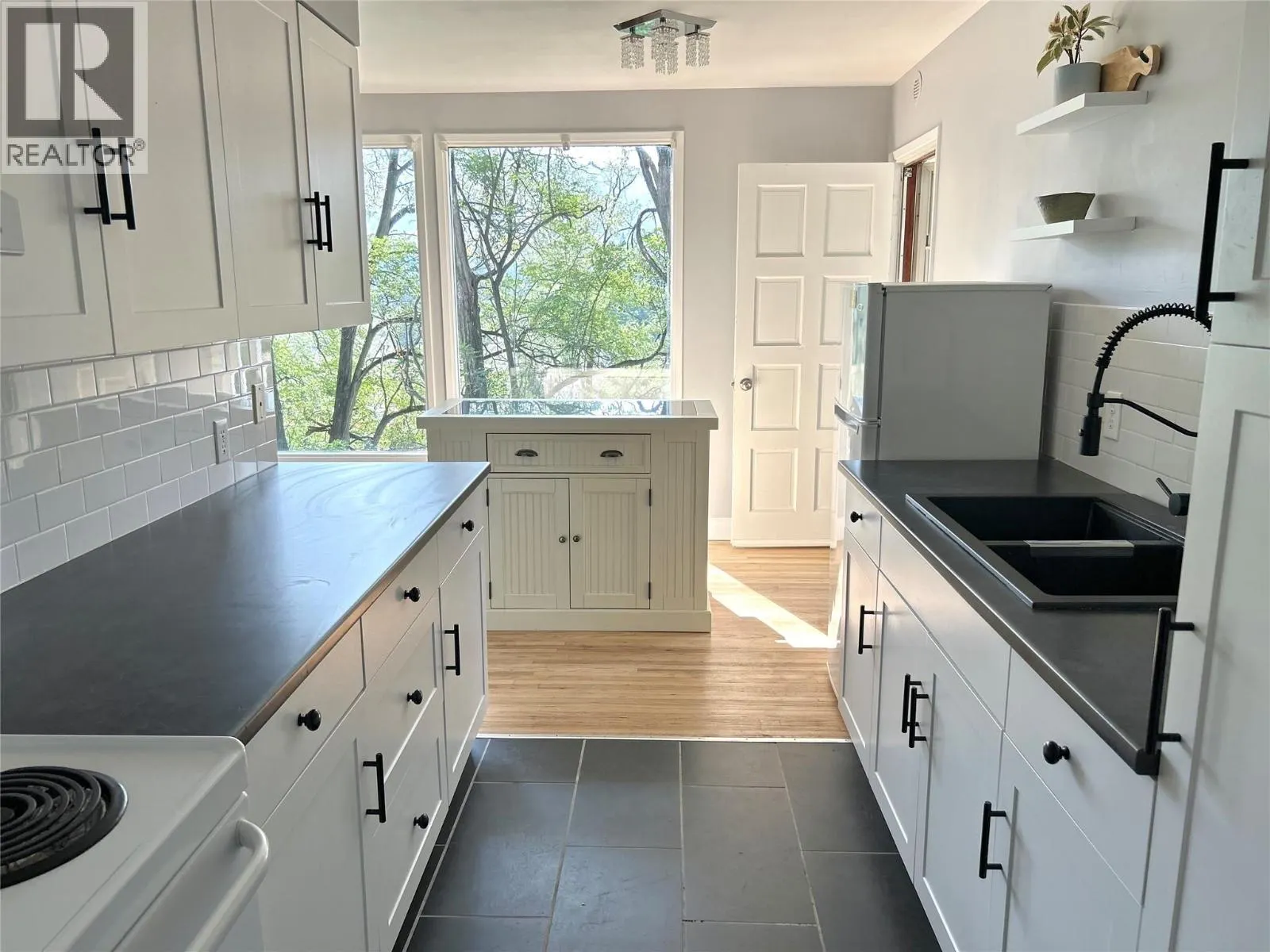 940 Celia Crescent Unit# 23