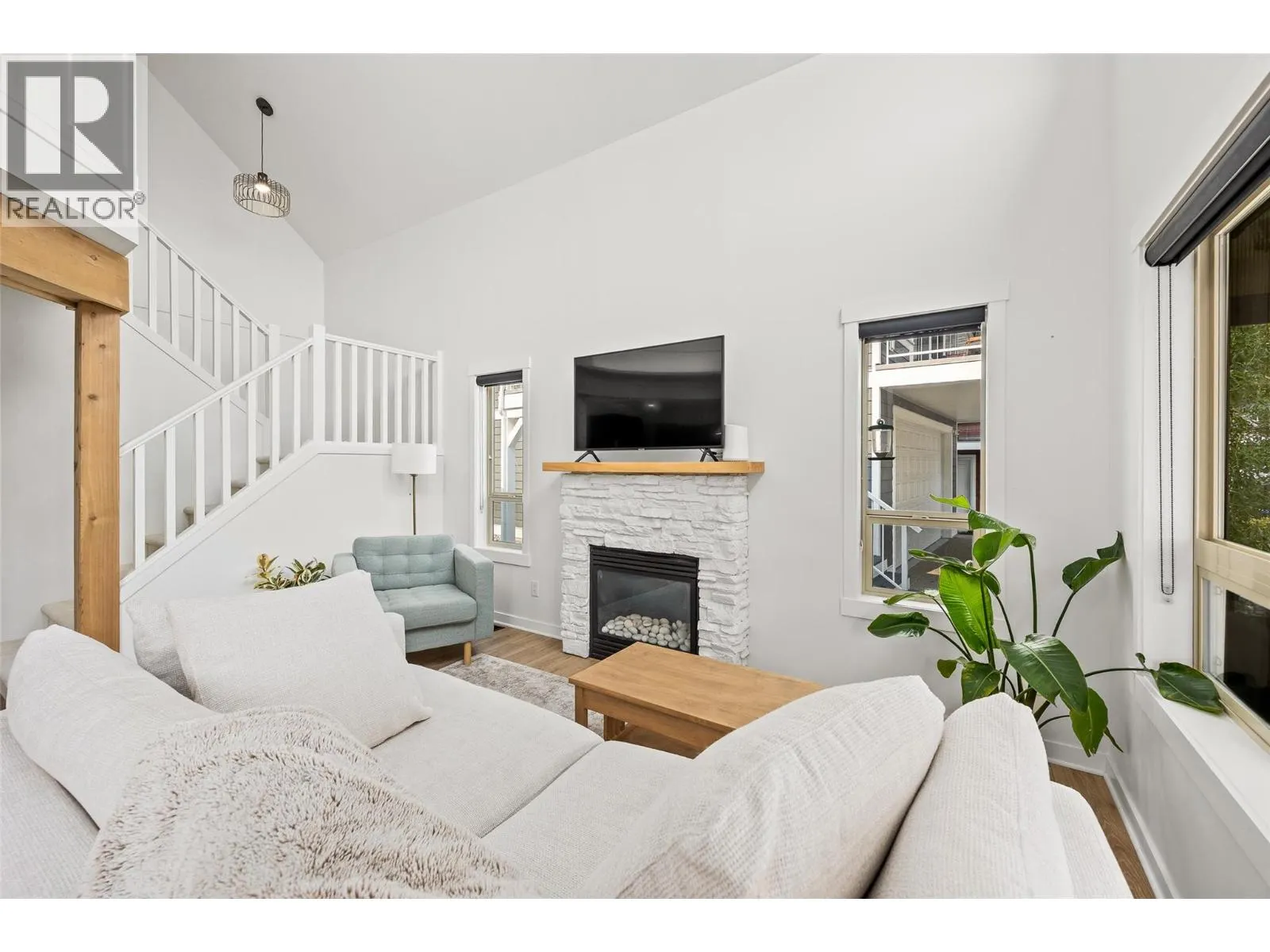 6748 Verona Loop Unit# 325