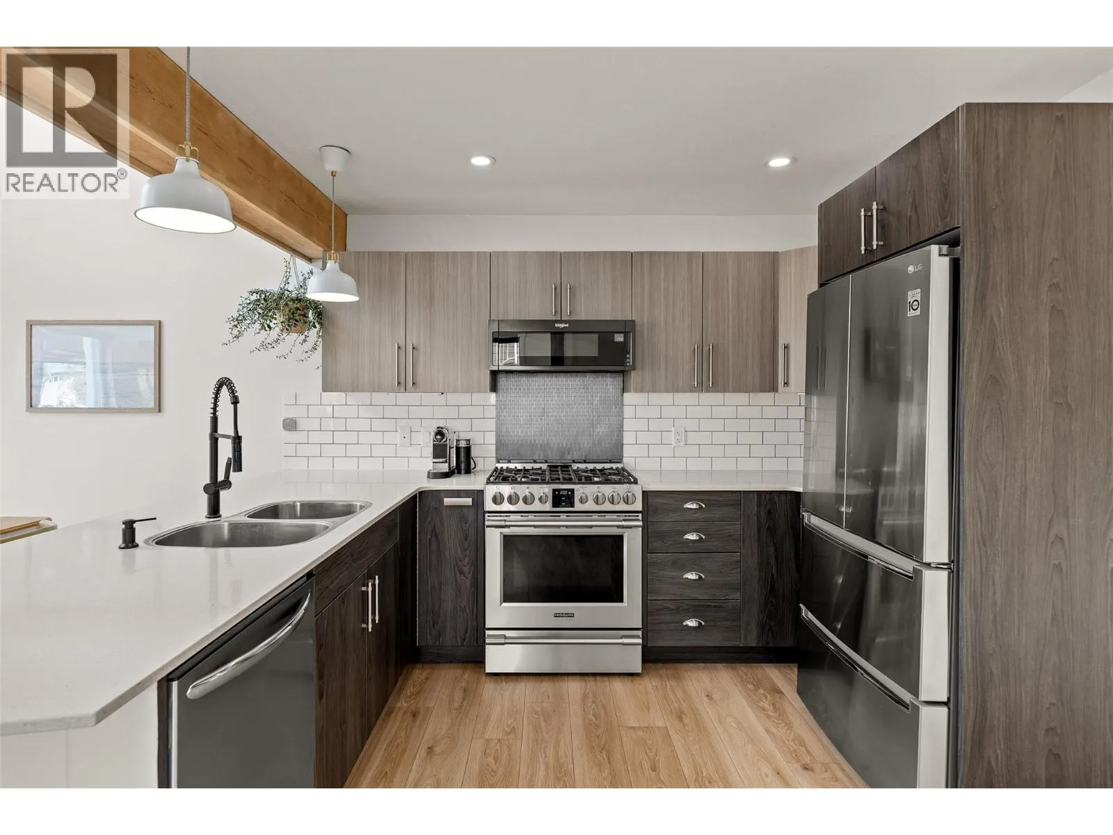 6748 Verona Loop Unit# 325