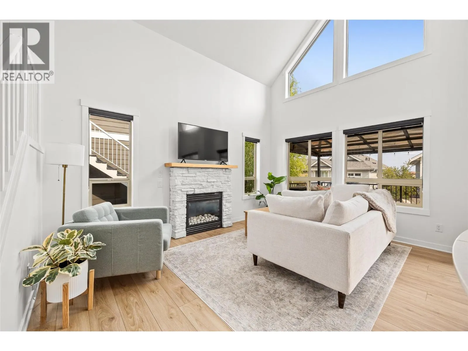 6748 Verona Loop Unit# 325
