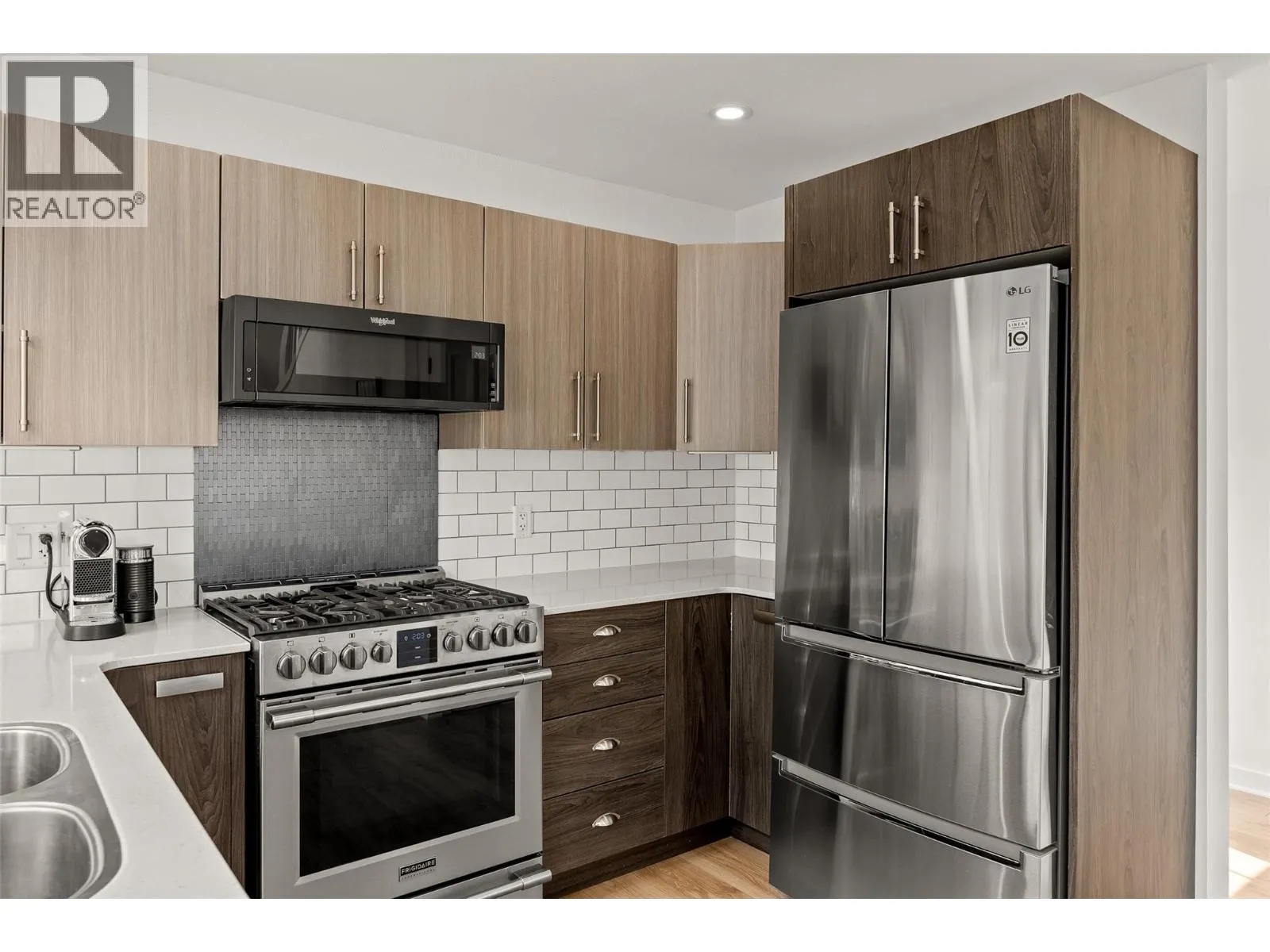 6748 Verona Loop Unit# 325