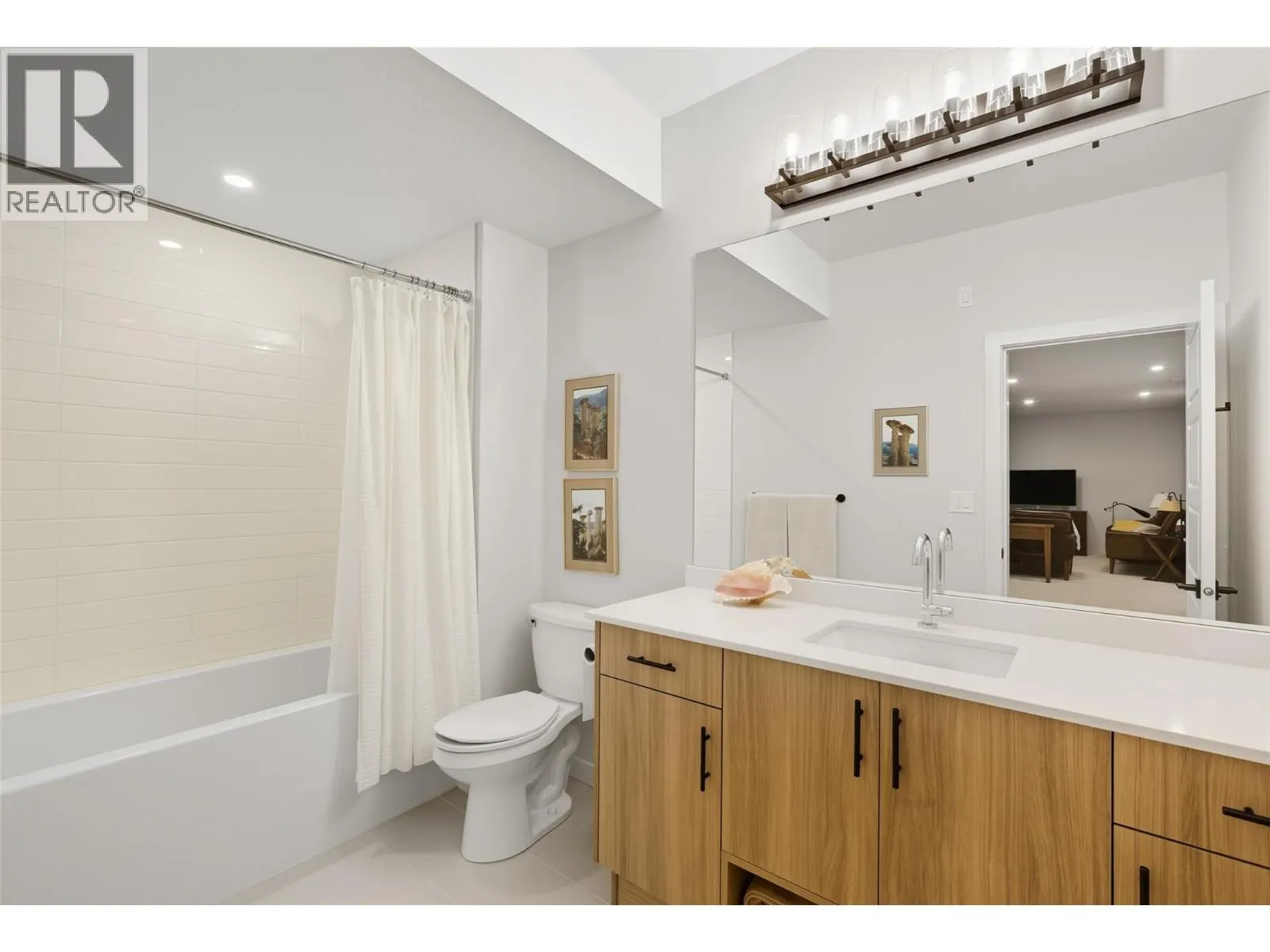 260 Rue Cheval Noir Unit# 17