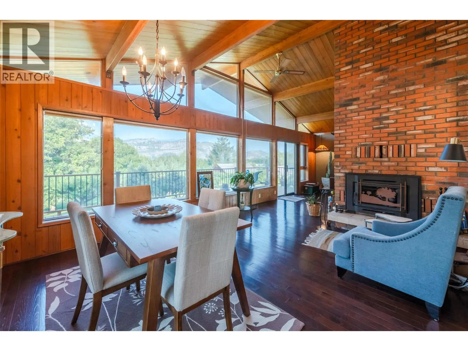 975 Heron Court