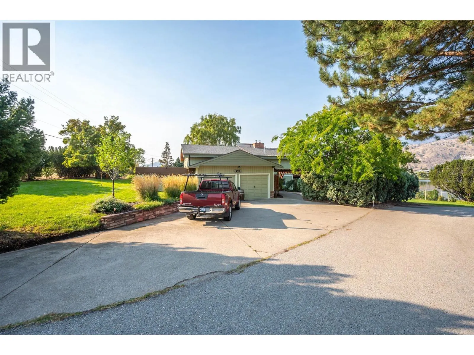 975 Heron Court