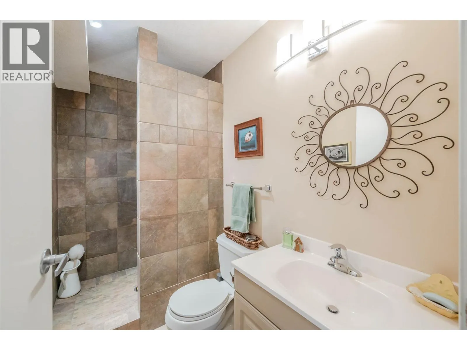 975 Heron Court