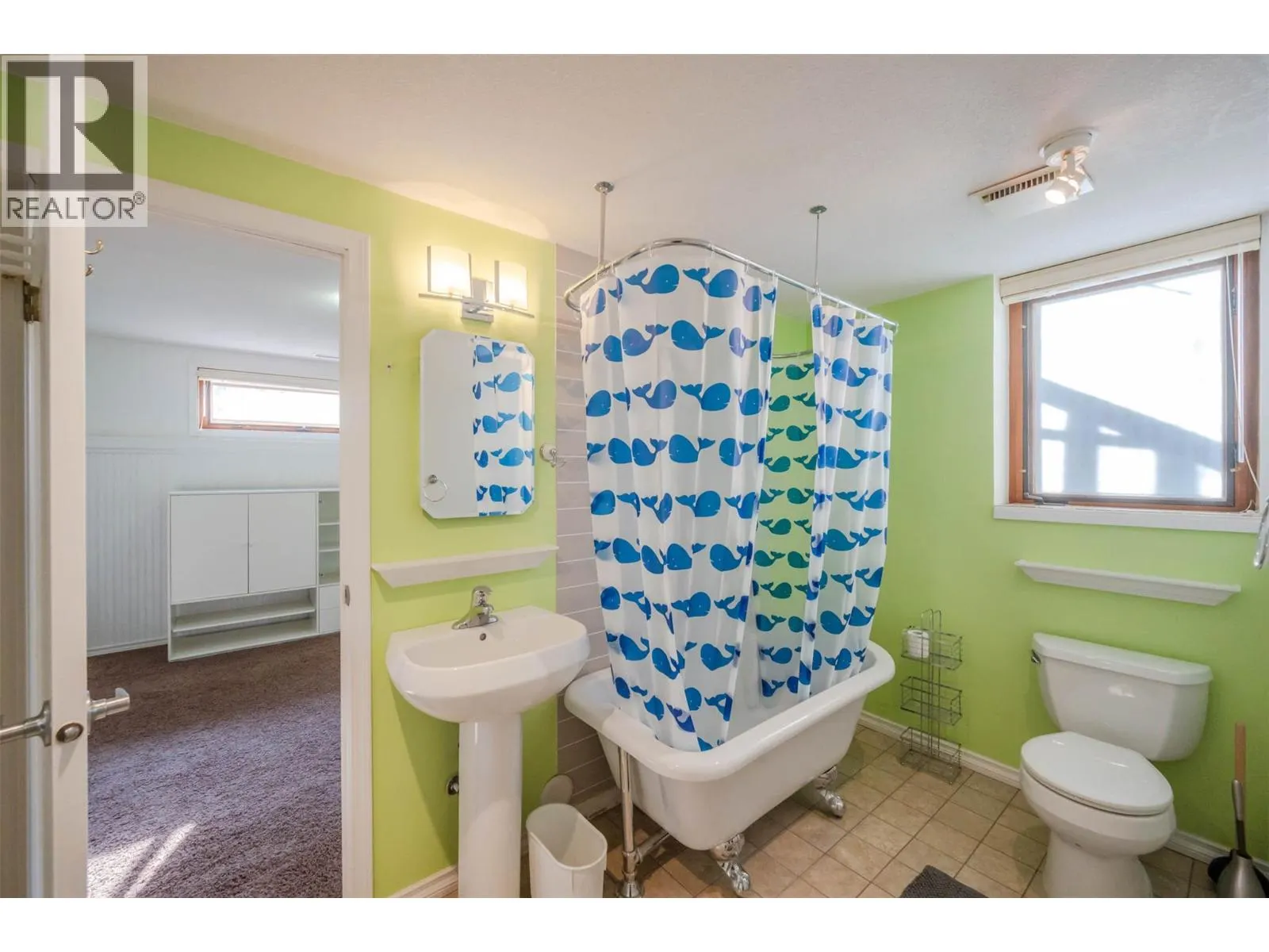 975 Heron Court