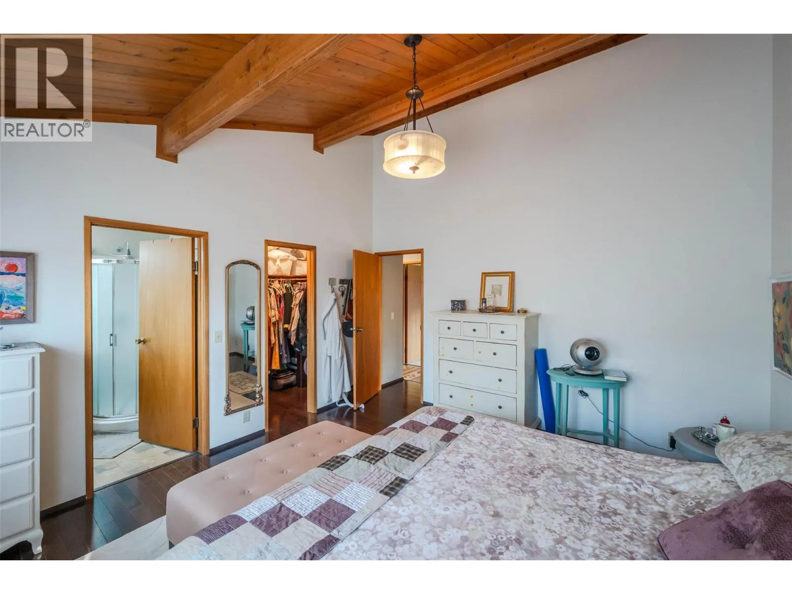 975 Heron Court